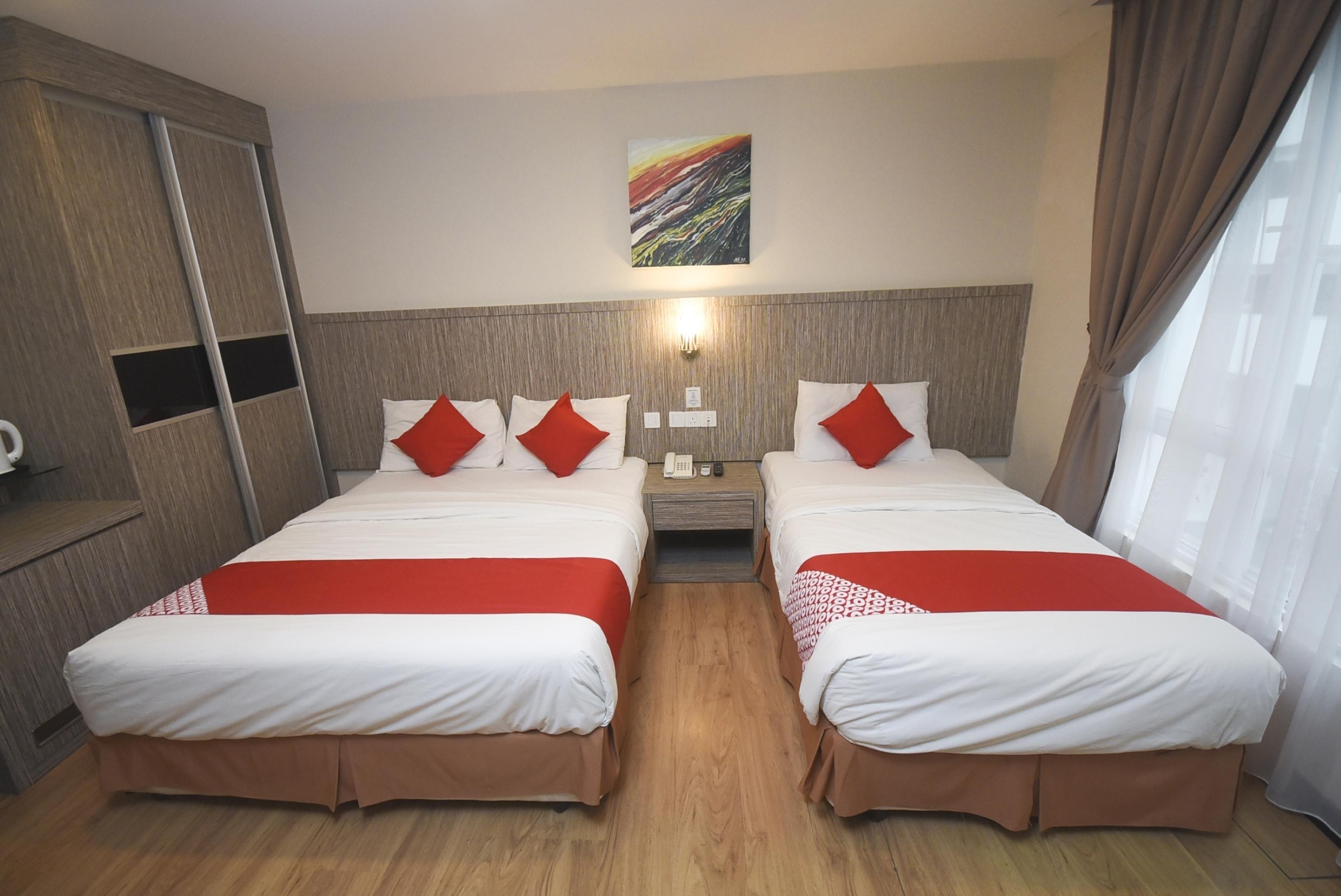 Super Oyo 985 Hotel Nur Miri Exterior photo