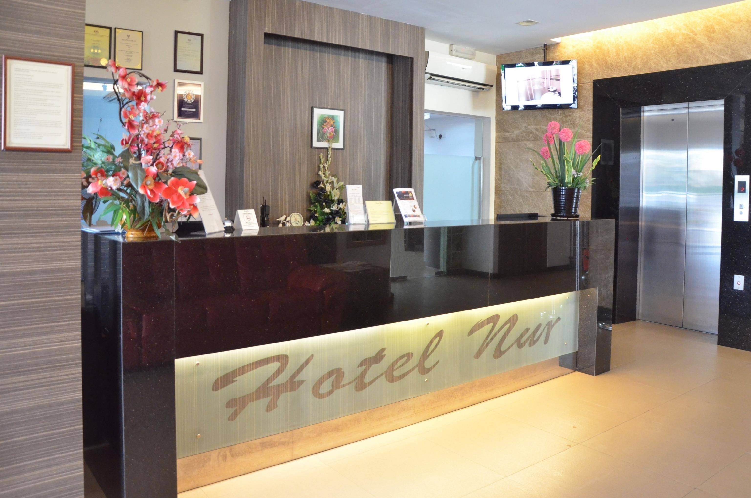 Super Oyo 985 Hotel Nur Miri Exterior photo