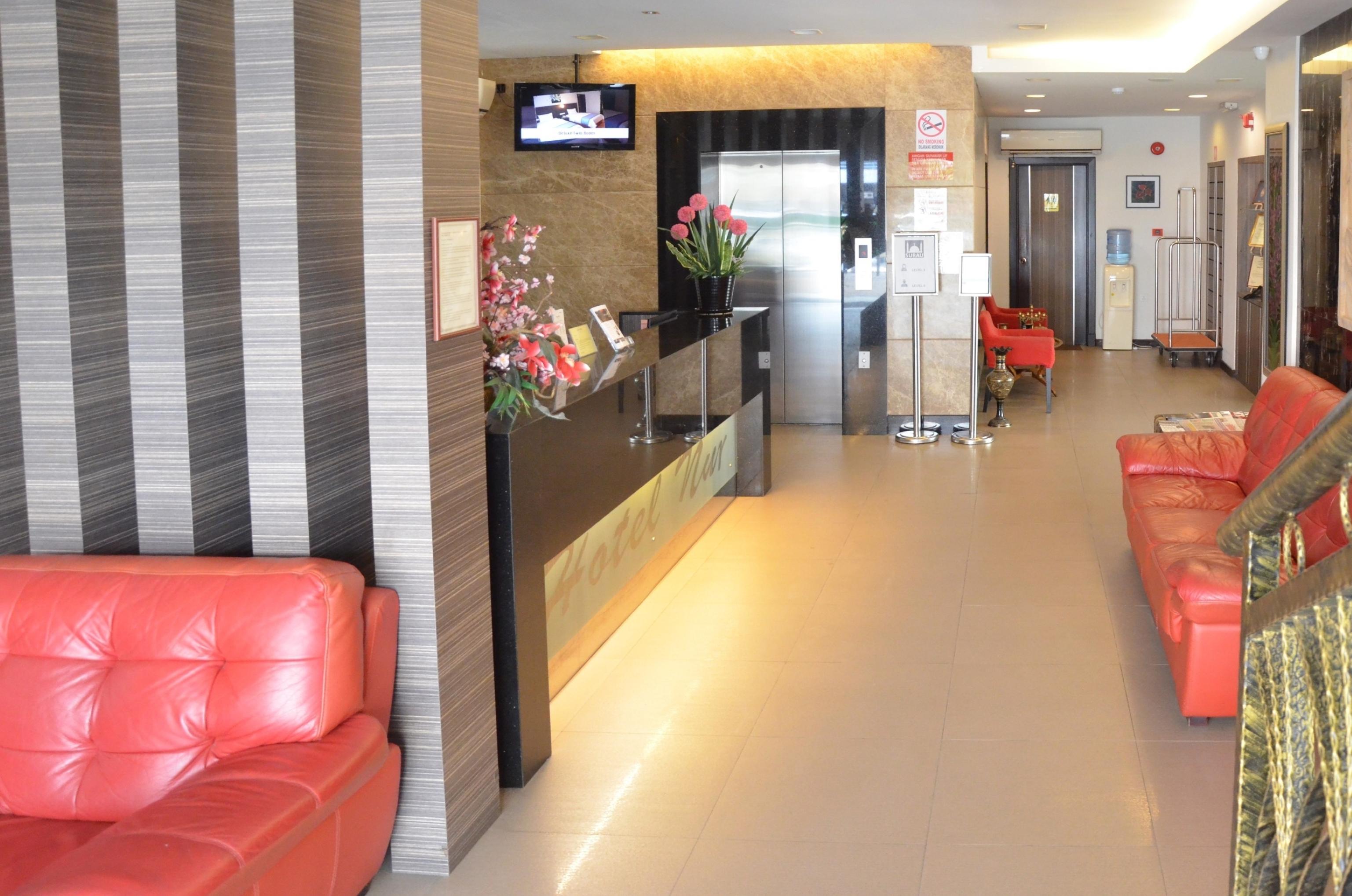 Super Oyo 985 Hotel Nur Miri Exterior photo