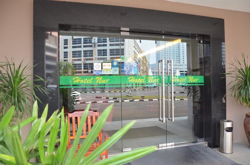 Super Oyo 985 Hotel Nur Miri Exterior photo